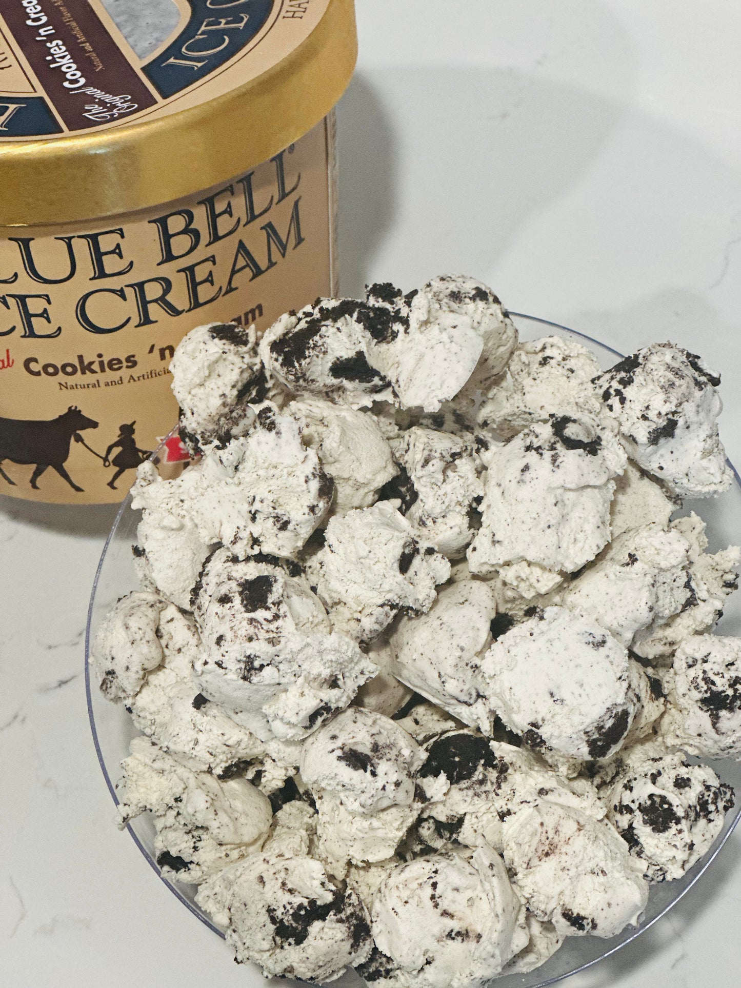 Cookies & Cream scoops